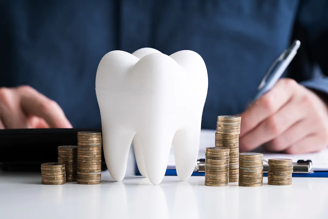 Deutsche-Dental-Klinik-Dentaltourismus-Geld